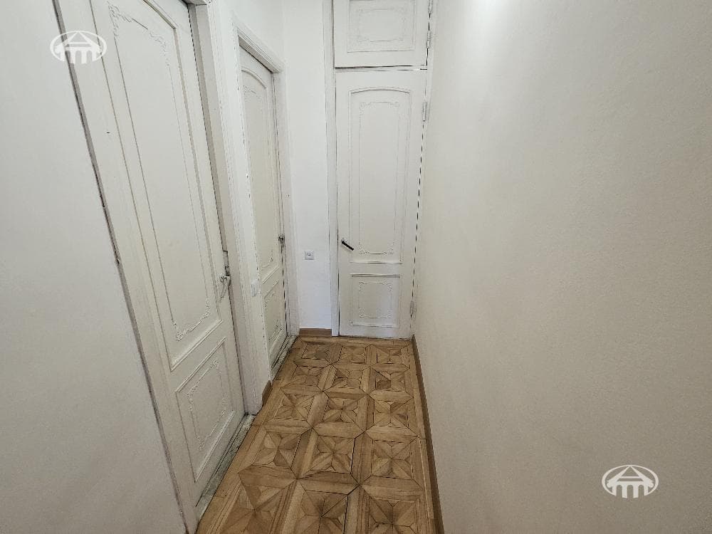 Квартира · 3 комн. · 103 м² · Кентрон