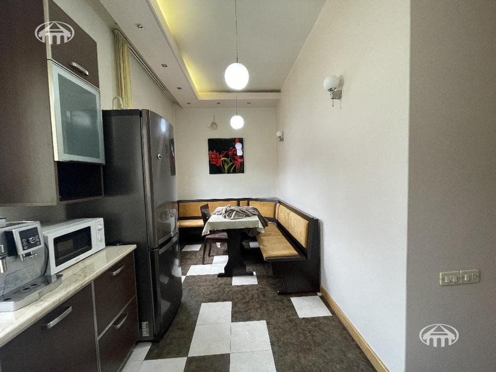 Квартира · 2 комн. · 57 м² · Кентрон