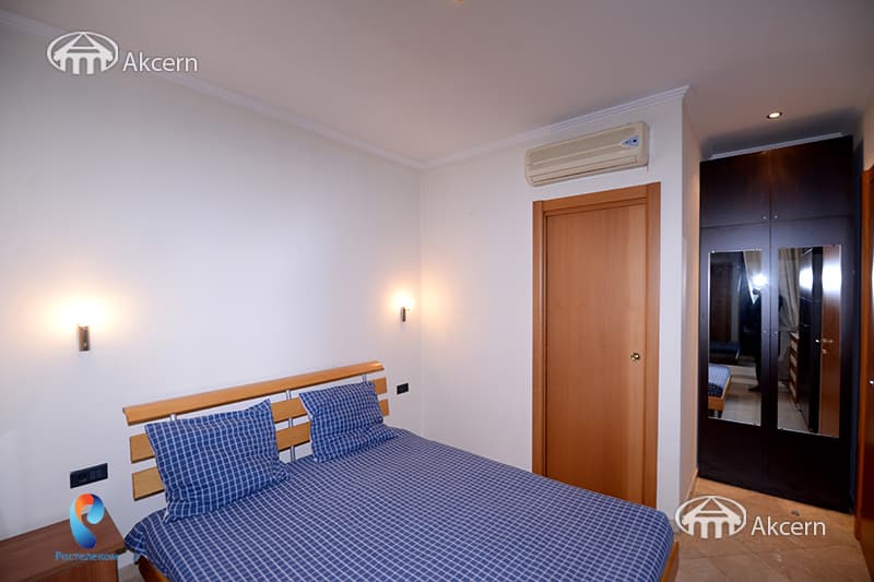 Apartment · 3 rooms · 125 m² · Kentron
