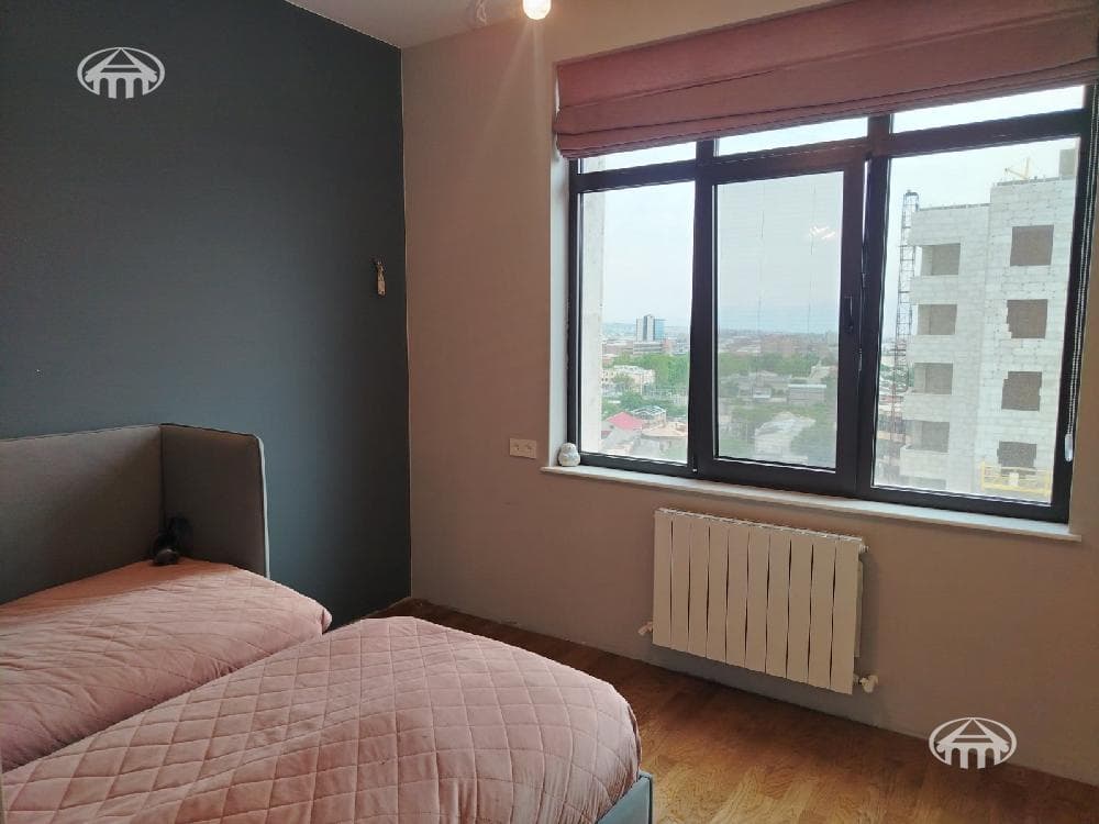 Apartment · 2 rooms · 60 m² · Kentron