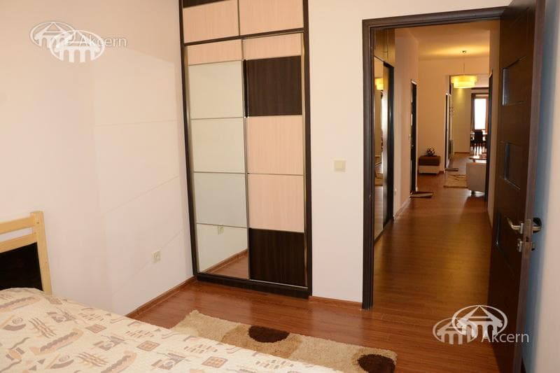 Квартира · 4 комн. · 135 м² · Кентрон
