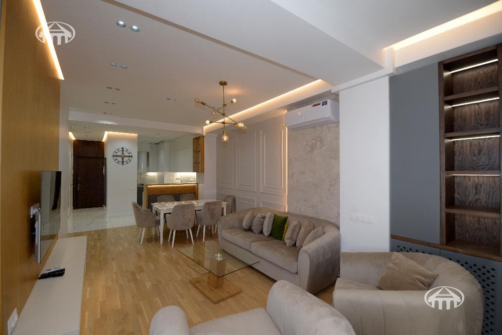 Apartment · 3 rooms · 88 m² · Kentron