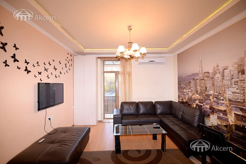 Apartment · 2 rooms · 58 m² · Kentron