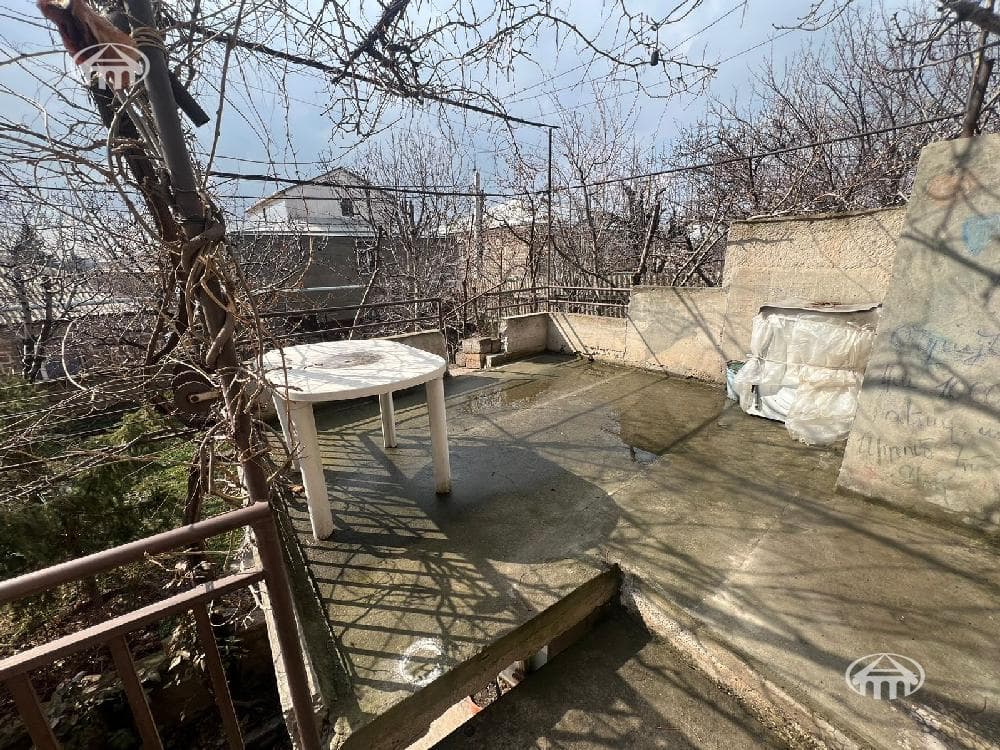 Առանձնատուն · 4 սեն. · 295 մ² · Առինջ