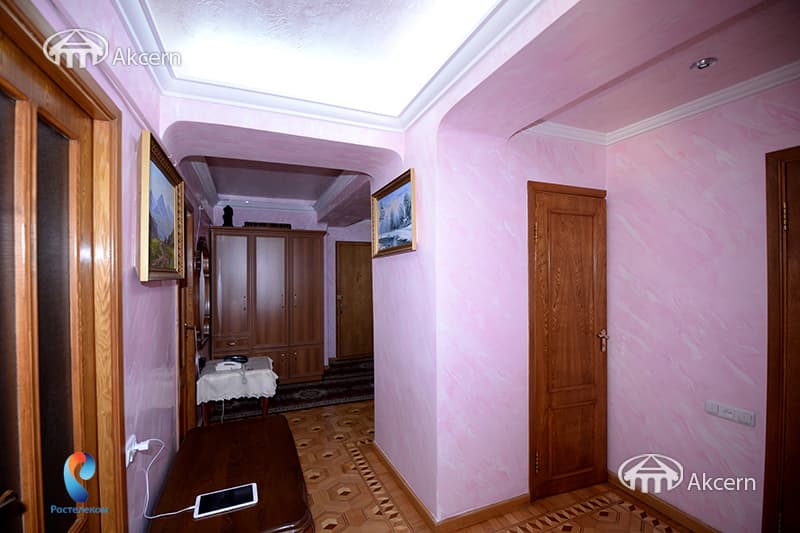 Квартира · 3 комн. · 82 м² · Арабкир