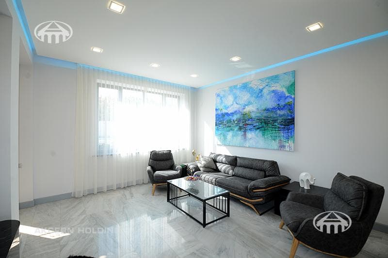 Особняк · 5 комн. · 306 м² · Нор Ачн