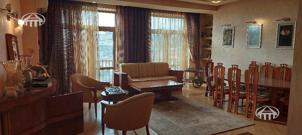 Apartment · 135 m² · Kentron