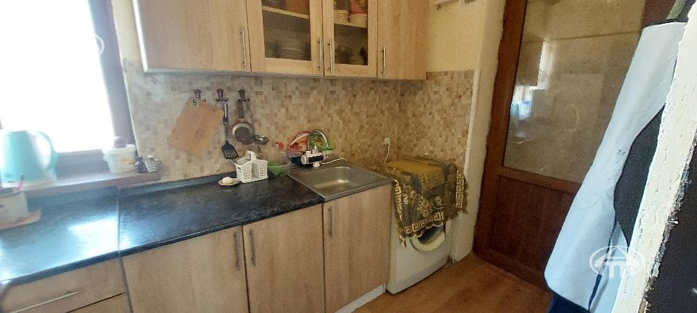 Առանձնատուն · 6 սեն. · 198 մ² · Առինջ