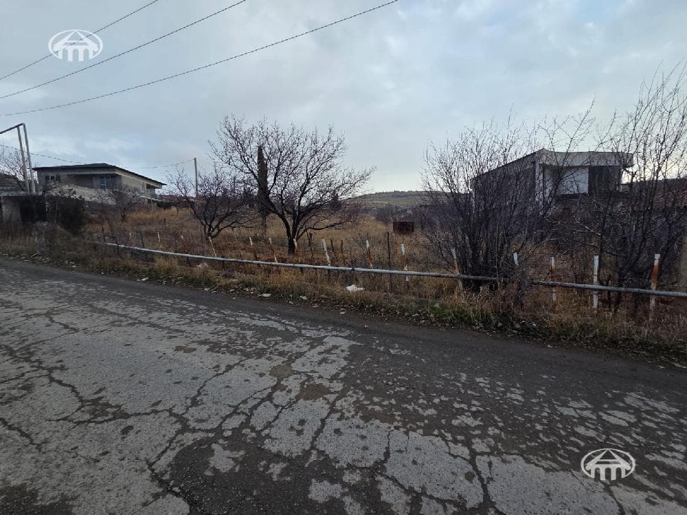 Участок · 1 605 м² · Джрвеж