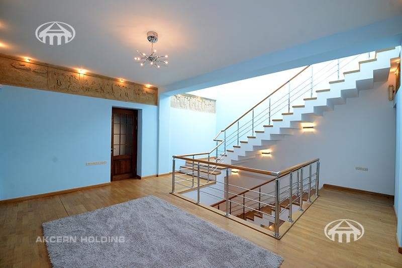 Особняк · 6 комн. · 817 м² · Арабкир