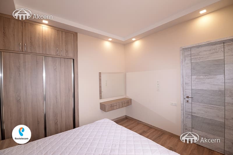Բնակարան · 2 սեն. · 52 մ² · Կենտրոն