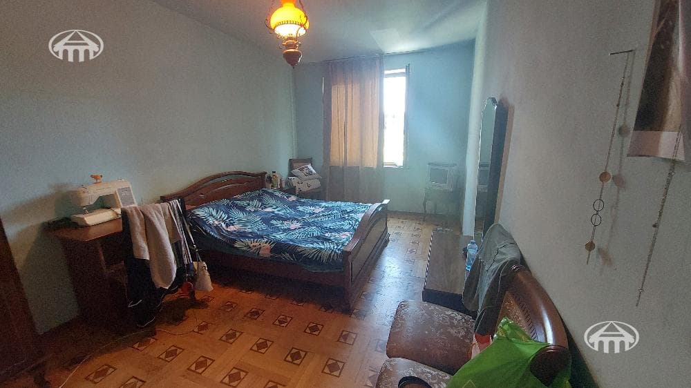 Apartment · 3 rooms · 94 m² · Kentron