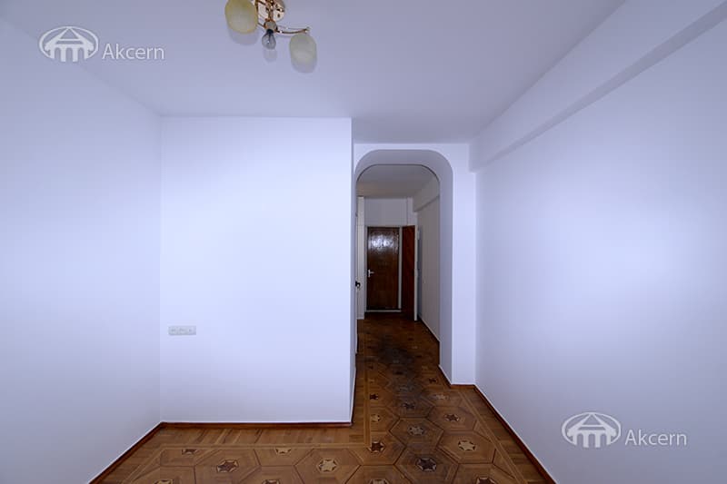 Office · 79 m² · Kentron