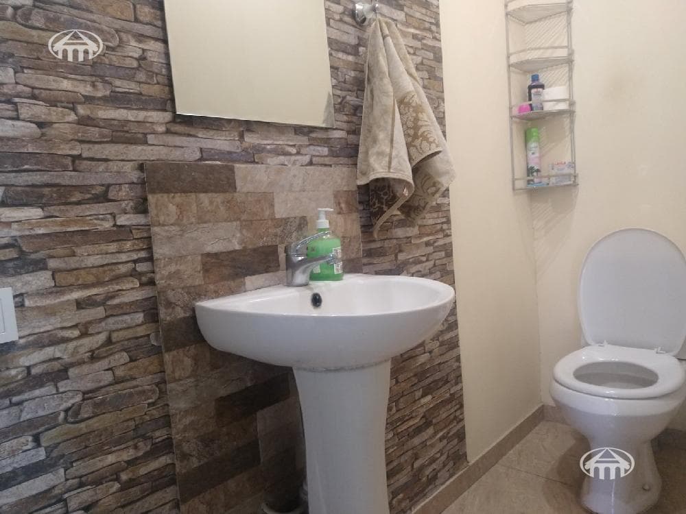 Дом · 5 комн. · 204 м² · Кентрон
