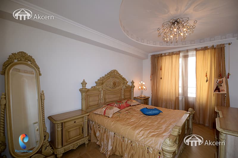 Apartment · 3 rooms · 150 m² · Kentron