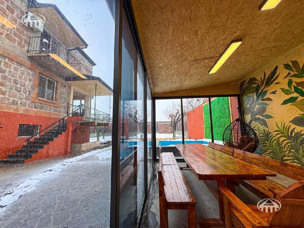 Особняк · 5 комн. · 185 м² · Птгни