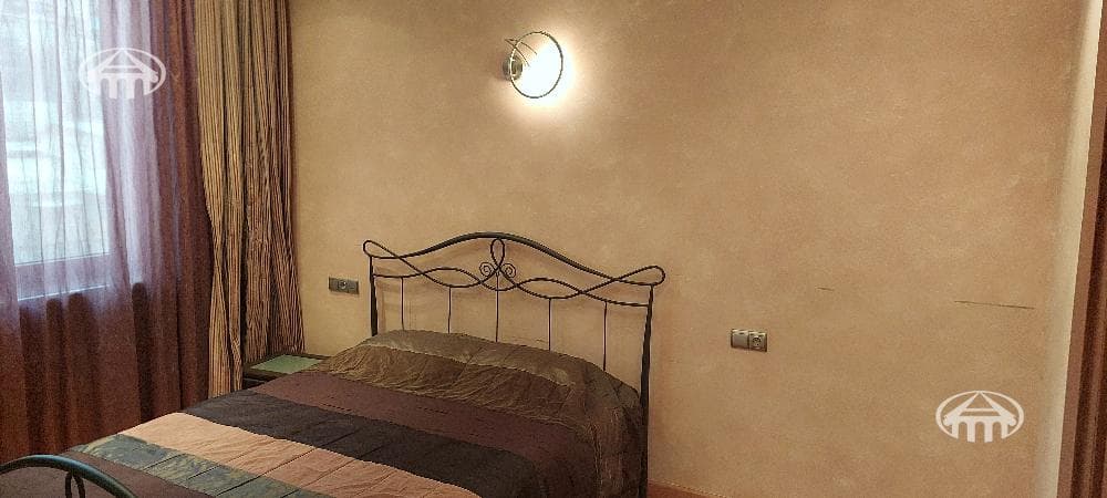 Квартира · 4 комн. · 135 м² · Кентрон