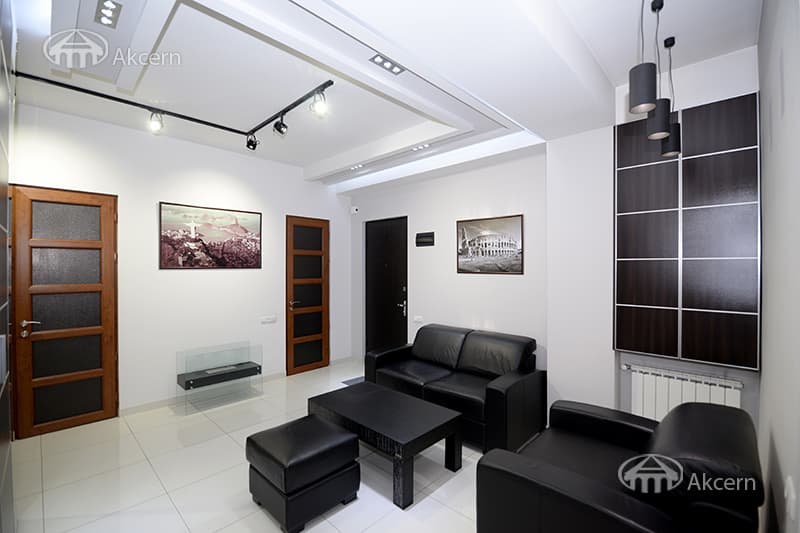 Квартира · 3 комн. · 100 м² · Кентрон