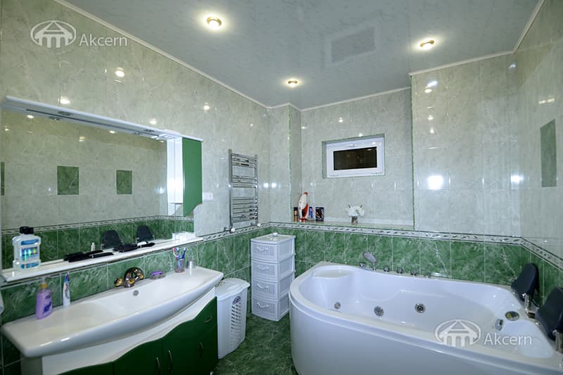 Квартира · 5 комн. · 251 м² · Арабкир