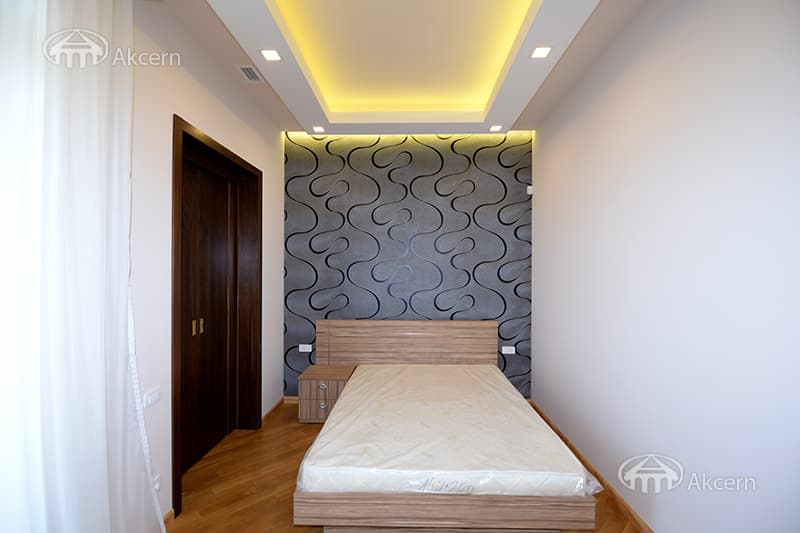 House · 5 rooms · 500 m² · Ajapnyak