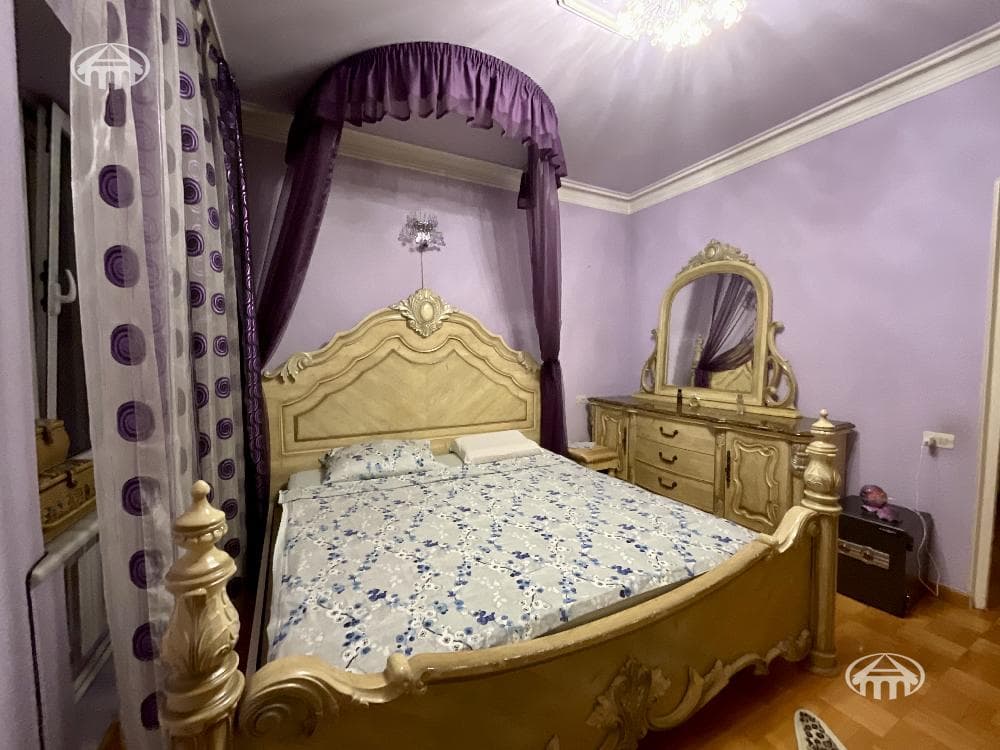Дом · 5 комн. · 294 м² · Арабкир