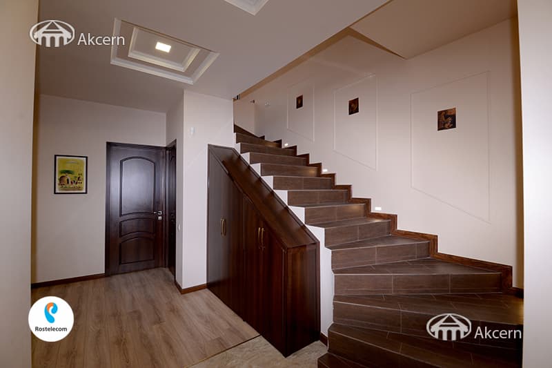 Дом · 4 комн. · 340 м² · Кентрон