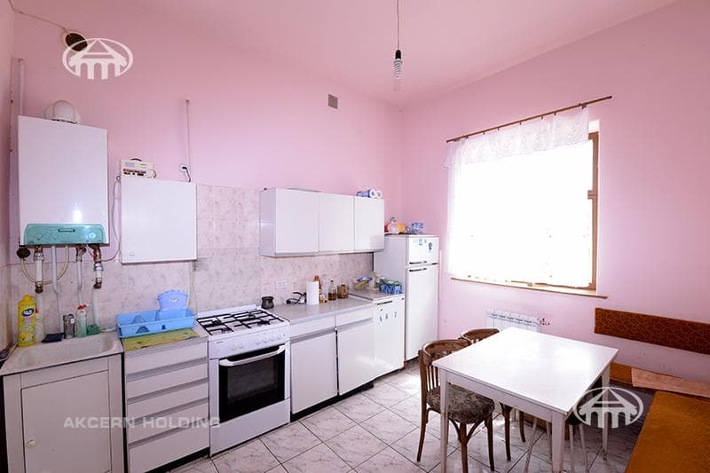 Առանձնատուն · 6 սեն. · 290 մ² · Բյուրական