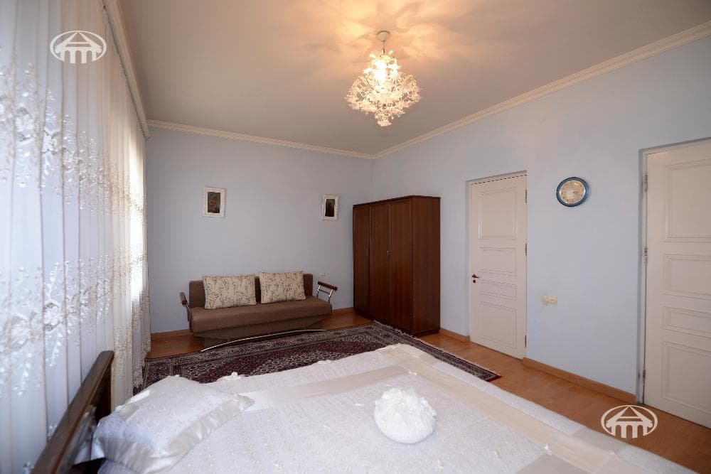 Mansion · 9 rooms · 934 m² · Nork-Marash
