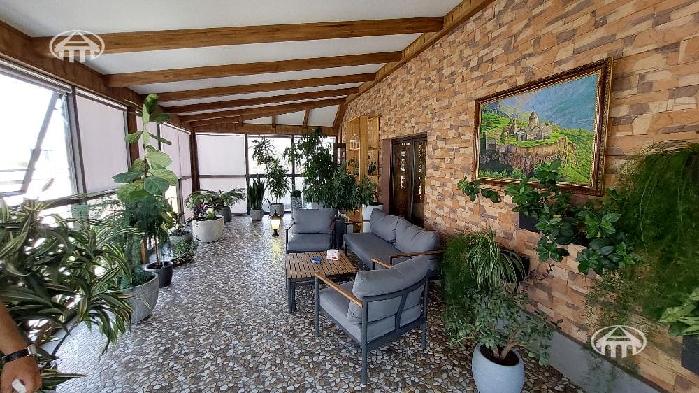 Mansion · 5 rooms · 600 m² · Davtashen