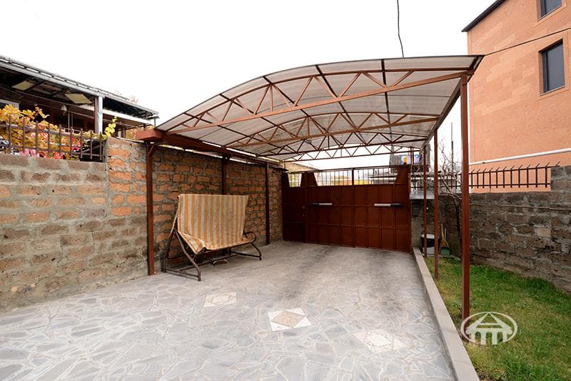Mansion · 9 rooms · 385 m² · Kanaker-Zeytun