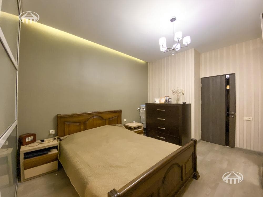 Apartment · 3 rooms · 90 m² · Arabkir