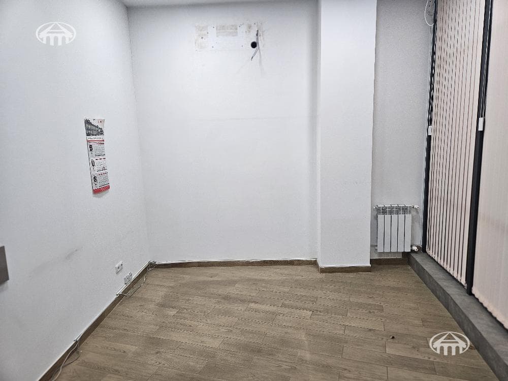 Retail · 210 m² · Nor Nork