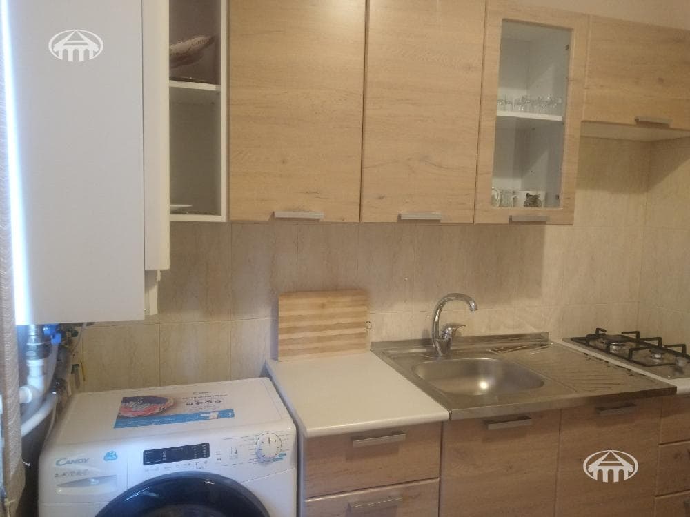 Առանձնատուն · 9 սեն. · 540 մ² · Կենտրոն