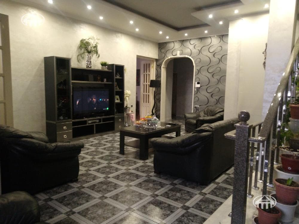 Առանձնատուն · 5 սեն. · 510 մ² · Էրեբունի