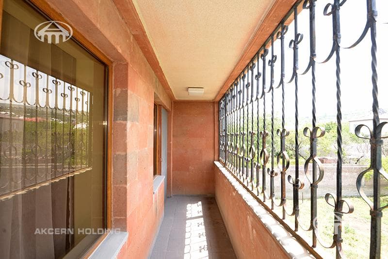 Country house · 4 rooms · 289.5 m² · Dzoraghbyur
