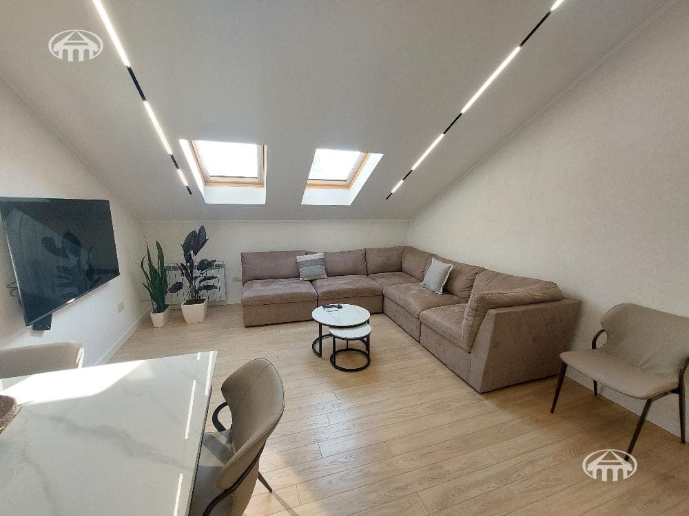 Apartment · 3 rooms · 62 m² · Kentron