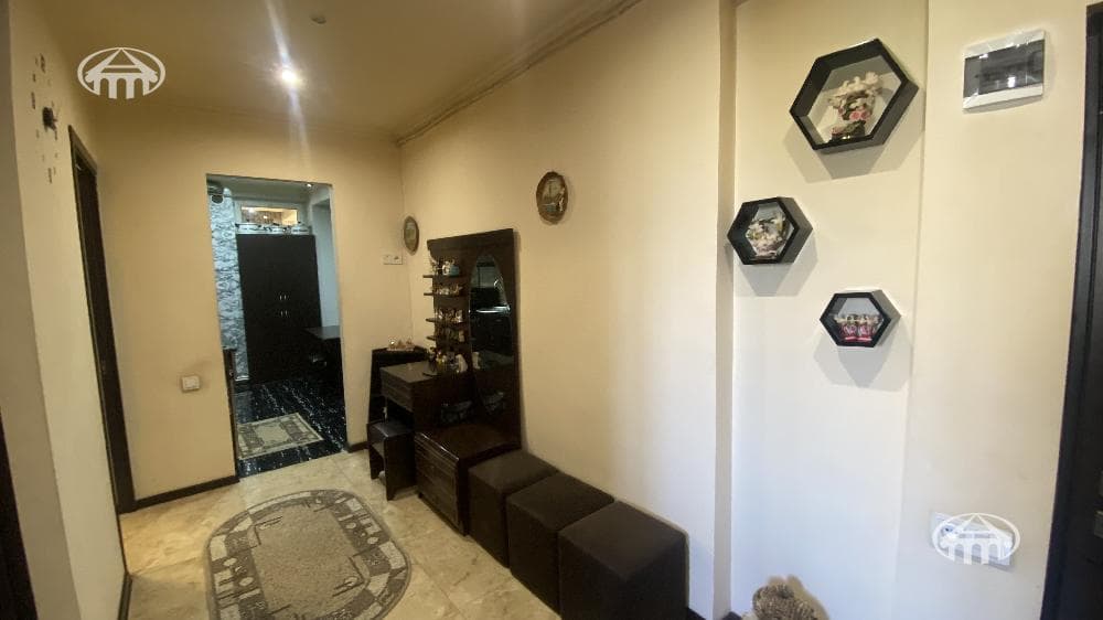 Apartment · 2 rooms · 60 m² · Erebuni