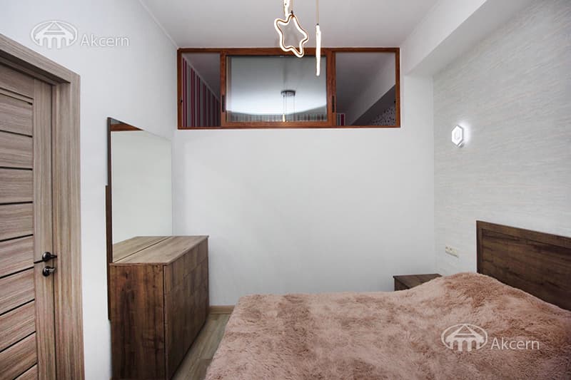 Apartment · 2 rooms · 80 m² · Kentron