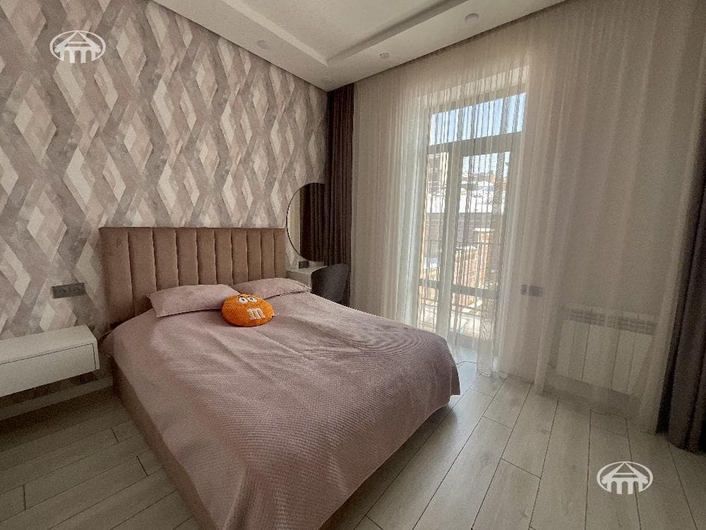 Mansion · 6 rooms · 260 m² · Avan
