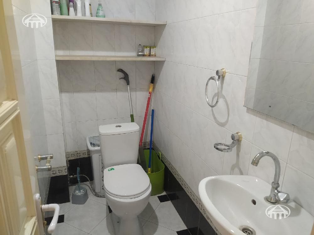Квартира · 5 комн. · 164 м² · Кентрон