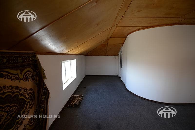 Mansion · 5 rooms · 209 m² · Kentron