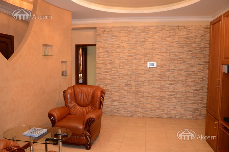 Квартира · 4 комн. · 146 м² · Арабкир
