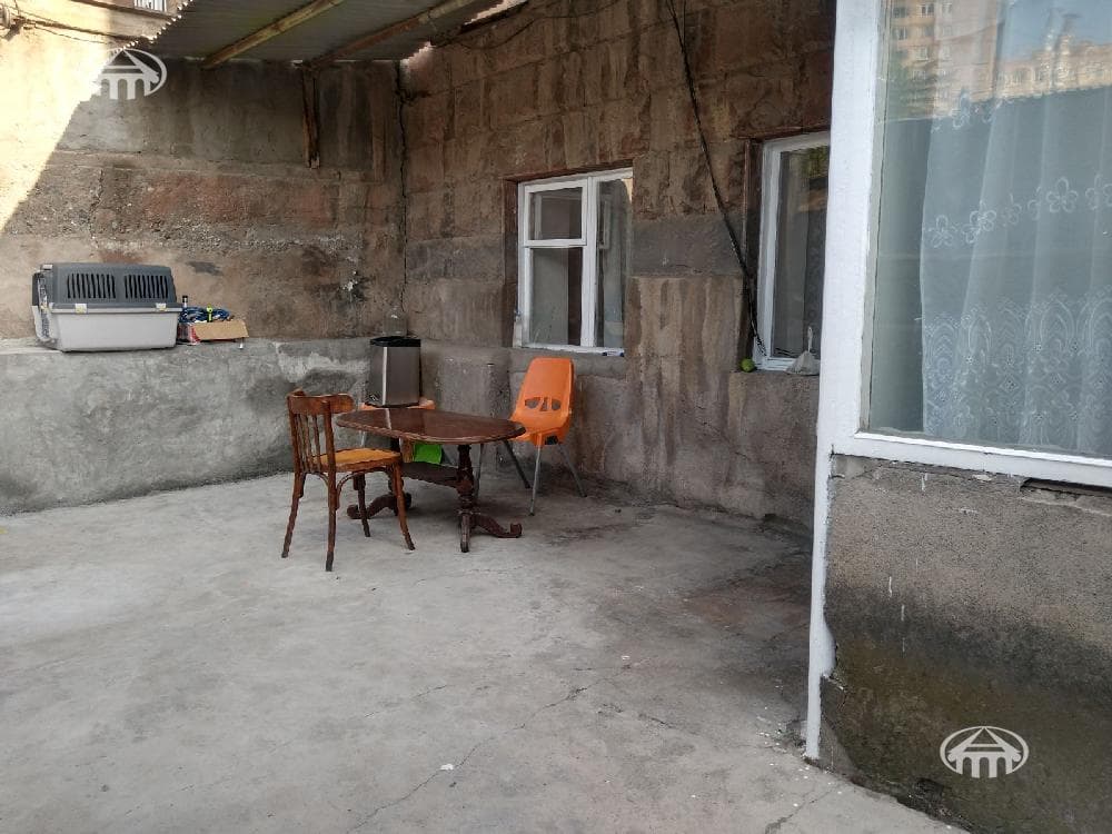 House · 3 rooms · 100 m² · Arabkir