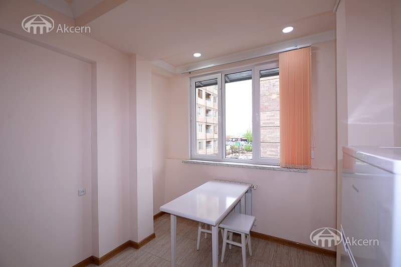 Квартира · 1 комн. · 42 м² · Арабкир