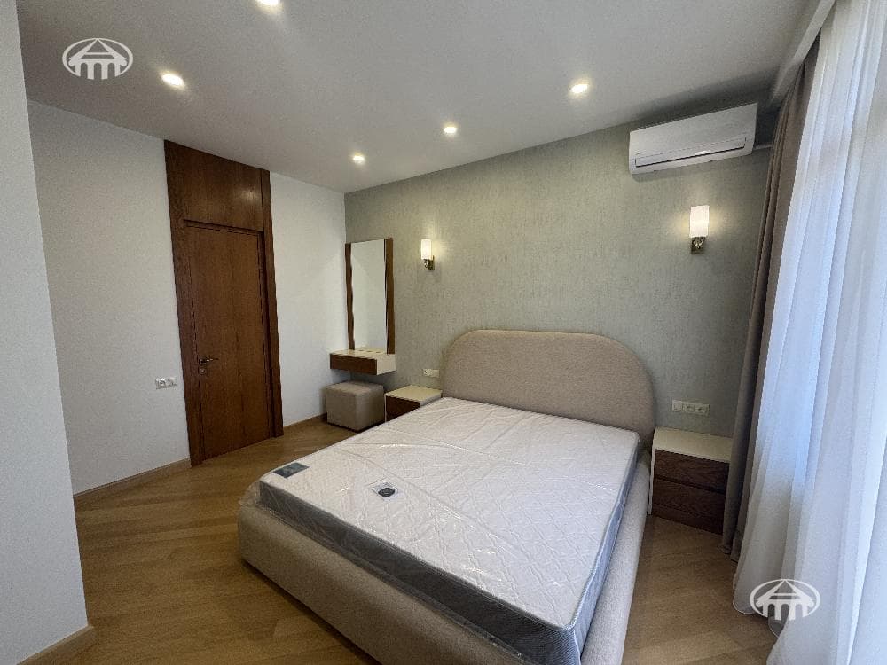 Townhouse · 4 rooms · 292 m² · Arabkir
