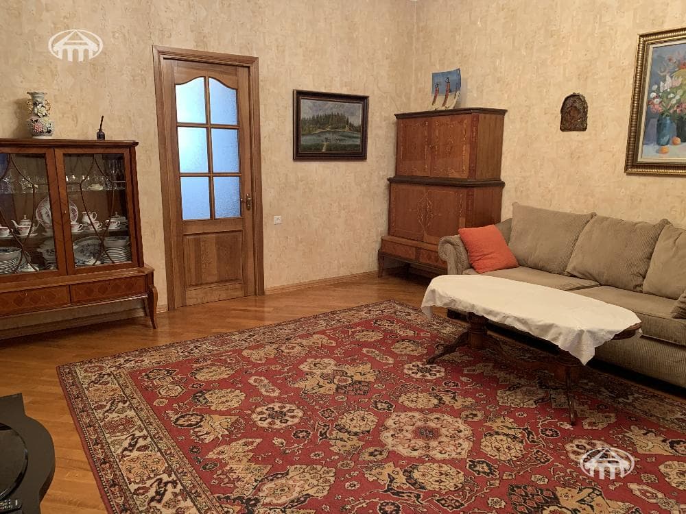 Квартира · 3 комн. · 80 м² · Кентрон
