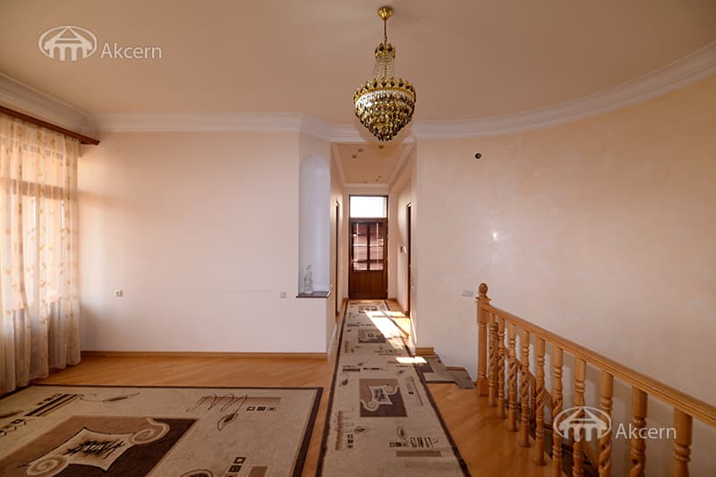 Особняк · 7 комн. · 362 м² · Малатия-Себастия