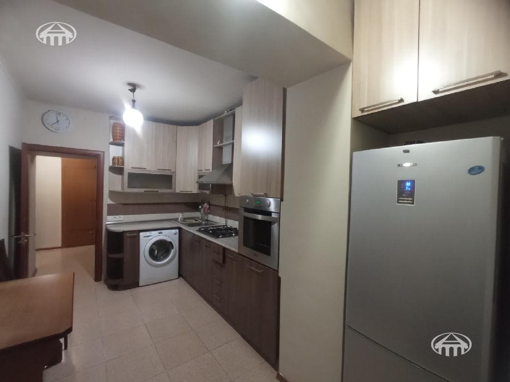 Квартира · 2 комн. · 56 м² · Кентрон