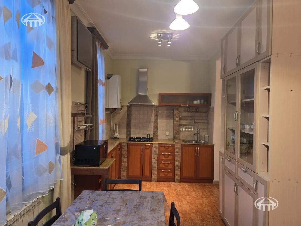 Apartment · 2 rooms · 75 m² · Kentron