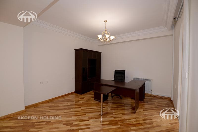 Առանձնատուն · 9 սեն. · 584 մ² · Արաբկիր